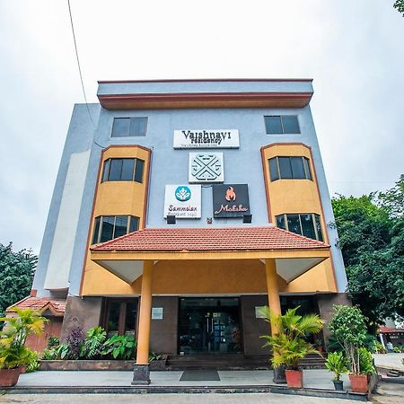 Oyo 18762 Vaishnavi Residency Bangalore Exterior foto