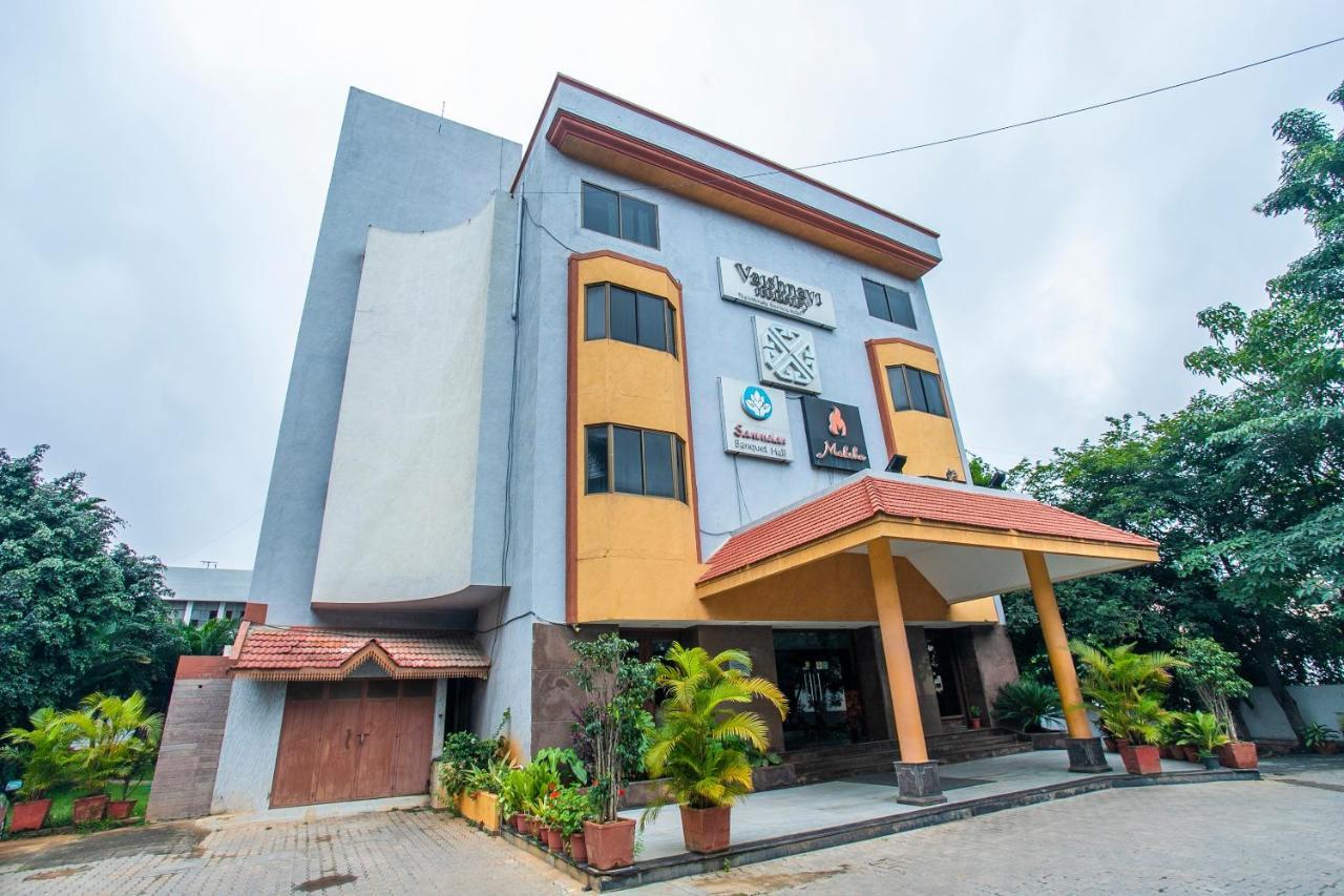 Oyo 18762 Vaishnavi Residency Bangalore Exterior foto