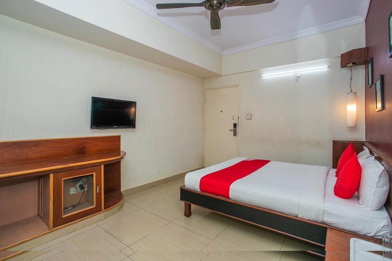 Oyo 18762 Vaishnavi Residency Bangalore Exterior foto