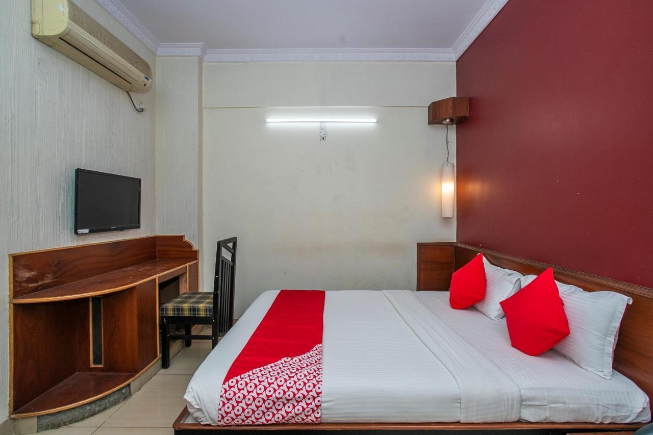 Oyo 18762 Vaishnavi Residency Bangalore Exterior foto