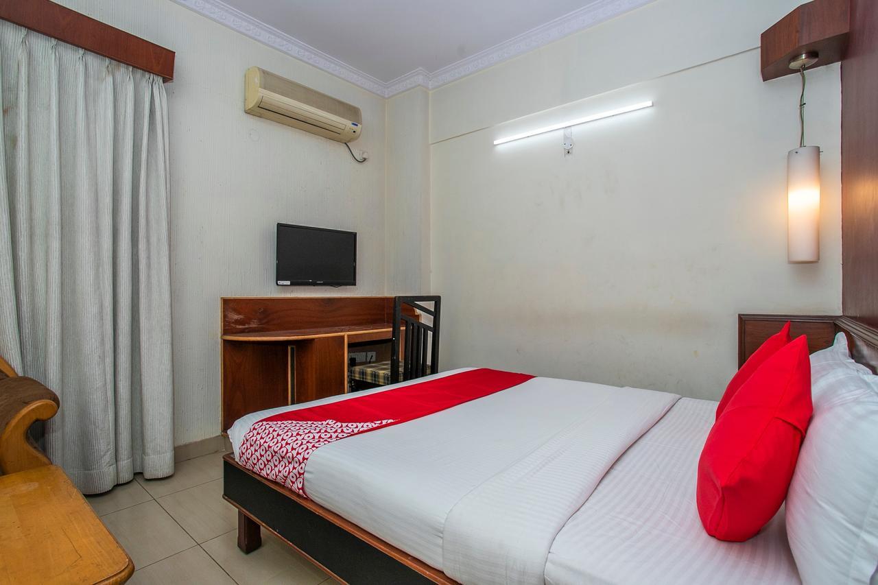 Oyo 18762 Vaishnavi Residency Bangalore Exterior foto